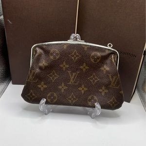 Louis Vuitton Kiss Lock Pouch, Evening Bag, Clutch Passport Holder